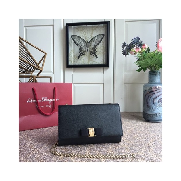 FERRAGAMO 페레가모 체인 숄더백 21CM 22B558-3