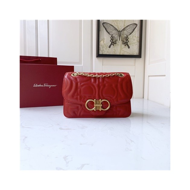 FERRAGAMO 페레가모 플랩 체인백  21H168-3 2020/신상