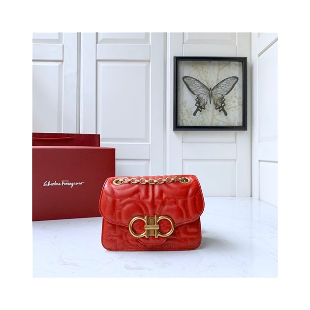 FERRAGAMO 페레가모 플랩 미니체인백 21H153-3 2020/신상