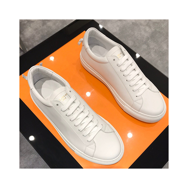 GIVENCHY 지방시 남성용 스니커즈 G10810-5