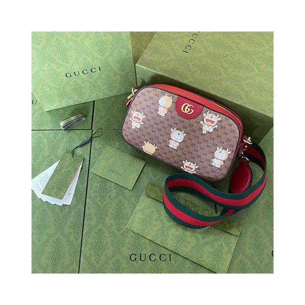 GUCCI 구찌 GG 수프림 메신저백 574886 2021/신상