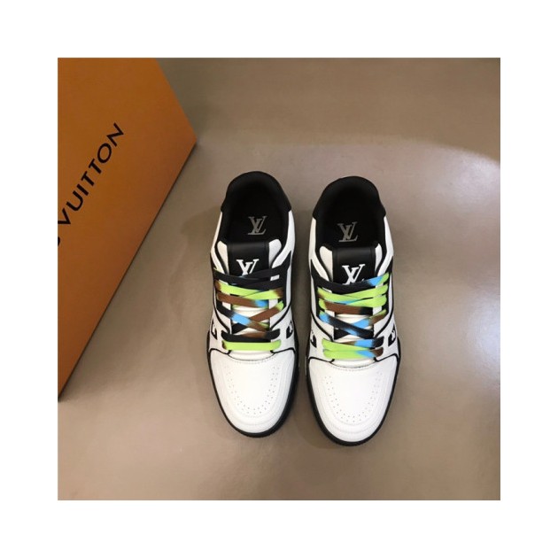 LOUIS VUITTON 루이비통 남성용 스니커즈 L12110