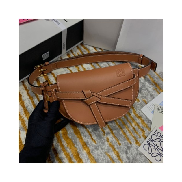 LOEWE 로에베 힙색백 L62010