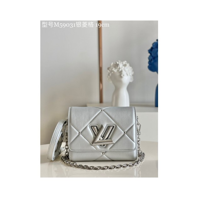 LOUIS VUITTON 루이비통 퀼팅 스터드 트위스트 PM M59029