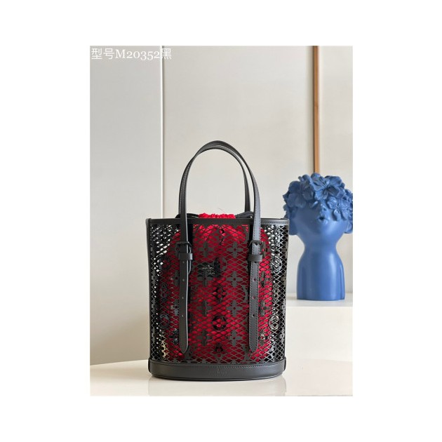 LOUIS VUITTON 루이비통 페이턴트 카프스킨 버킷 M20352