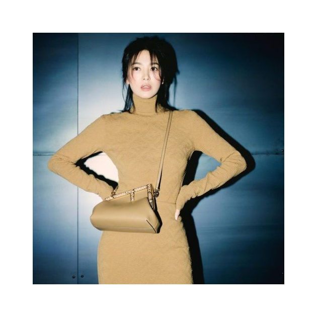 [배우 송혜교] FENDI 펜디 퍼스트 백 F8893
