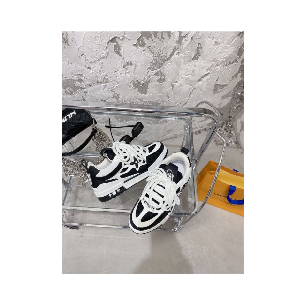 LOUIS VUITTON 루이비통 남여공용 스니커즈 L32320
