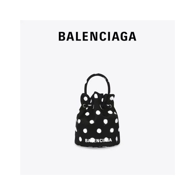 BALENCIAGA  발렌시아가 여성 버킷백  ba97x