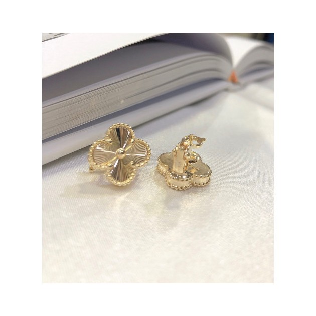 4위 VAN CLEEF & ARPELS 반클리프 아펠 기요세 빈티지 알함브라 귀걸이