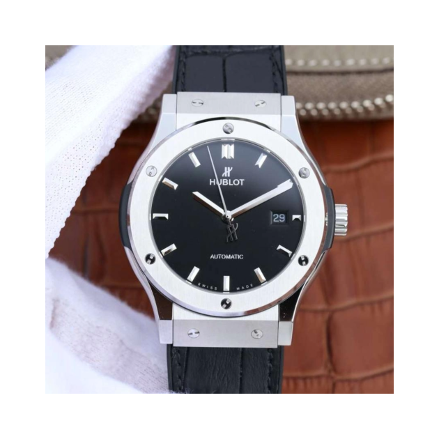 HUBLOT 위블로 클래식퓨전 티타늄 블랙다이얼 542.NX.1171.RX