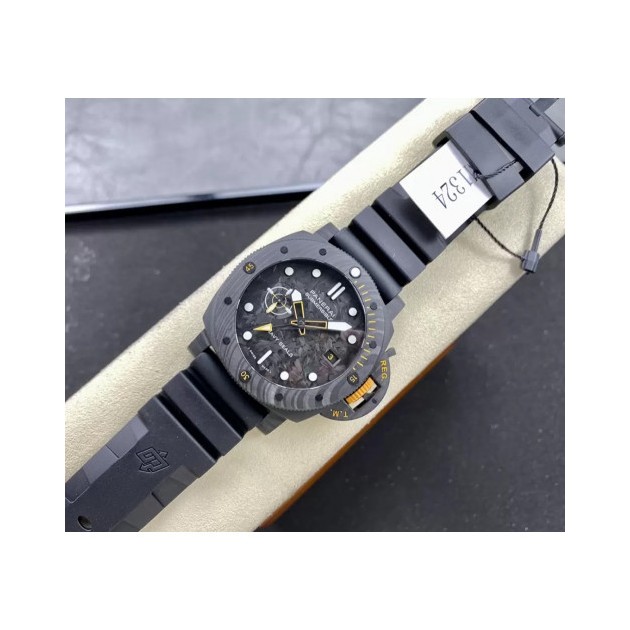 PANERAI 파네라이 루미노르 섭머저블 네이비 씰 GMT PAM01323