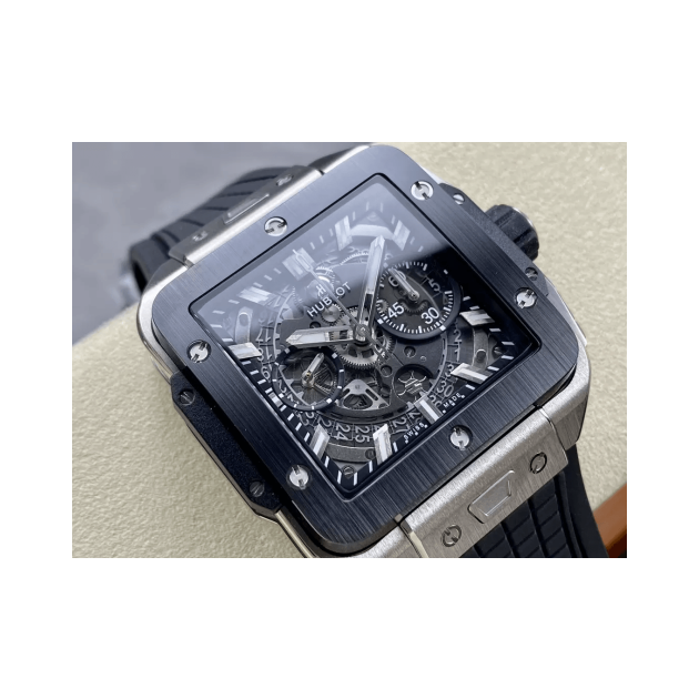 HUBLOT 위블로 스퀘어뱅 유니코 티타늄 블랙 베젤 42mm 821.NM.0170.RX