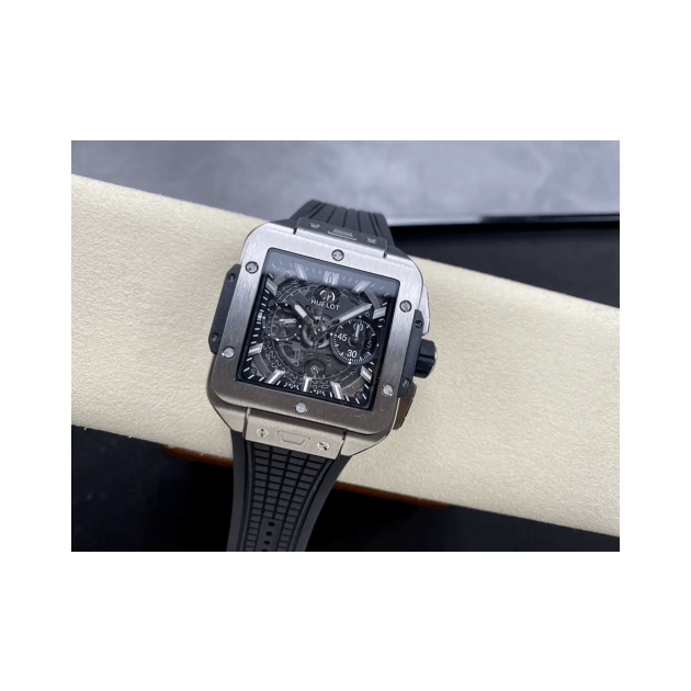 HUBLOT 위블로 스퀘어뱅 유니코 티타늄 스틸 베젤 42mm 821.NM.0170.RX