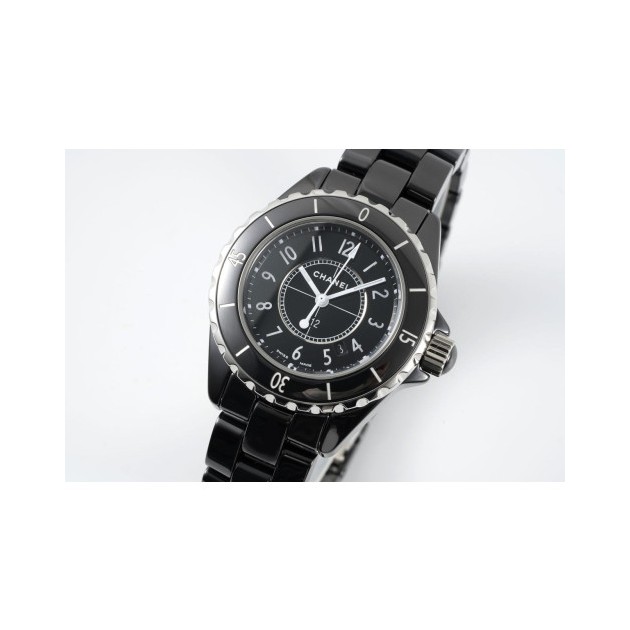 CHANEL 샤넬 J12 블랙 세라믹 여성용 시계 33mm H0682