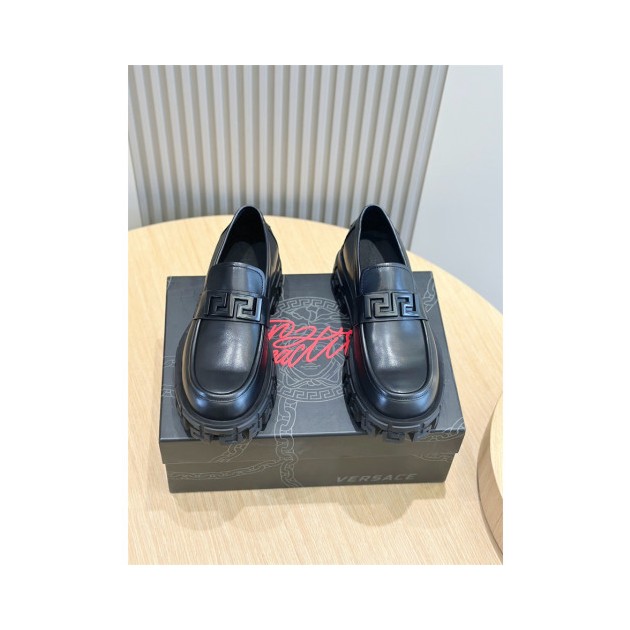 VERSACE 베르사체 남성용 로퍼 V835229-2 2024/신상