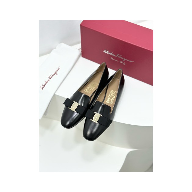 FERRAGAMO 페레가모 여성용 로퍼 F64221-2 2024/신상