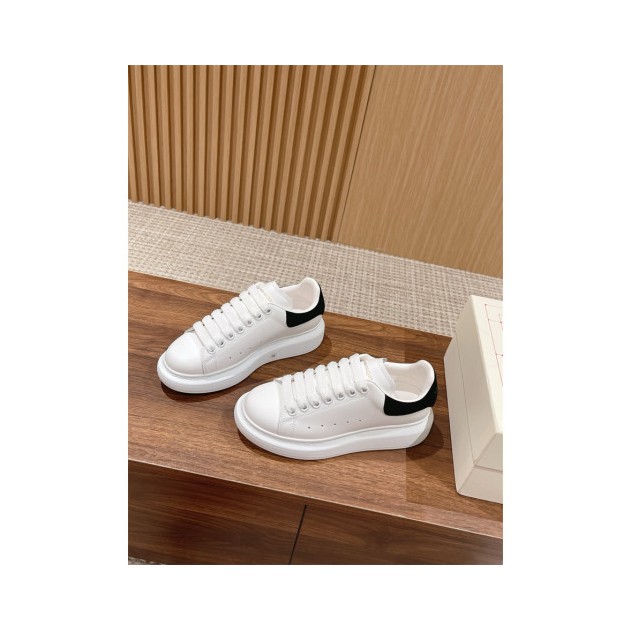 ALEXANDER MCQUEEN 알렉산더맥퀸 남여공용 스니커즈 2024/신상 블랙탭,그레이탭 2color