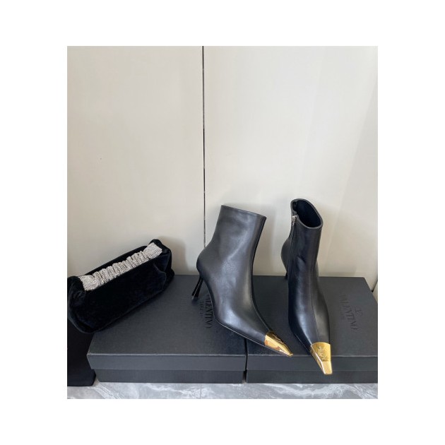 SAINT LAURENT 생로랑 여성용 부츠 (굽높이10.5CM) Y55727 2024/신상