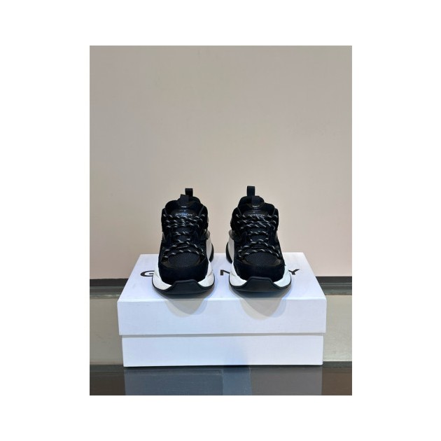 GIVENCHY 지방시 남성용 스니커즈 G87785-1 2024/신상 2COLOR