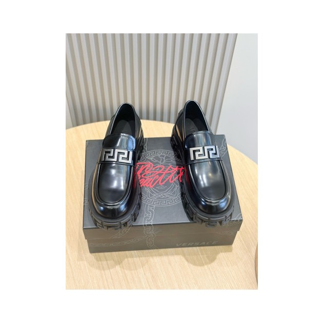 VERSACE 베르사체 남성용 로퍼 V85229-1 2024/신상 2COLOR