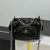CHANEL 샤넬 스몰 카메라 케이스백 AS5220