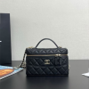 CHANEL 샤넬 체인 코스메틱 파우치백 AP4407
