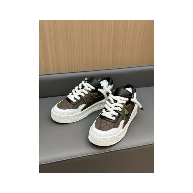 VALENTINO 발렌티노 남여공용 스니커즈 V76759-2 2024/신상