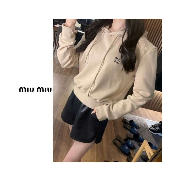 MIUMIU 미우미우 자수로고 베이직 기모후드 3COLOR