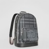 BURBERRY 버버리 런던 체크 배색 가죽 백팩 80051611