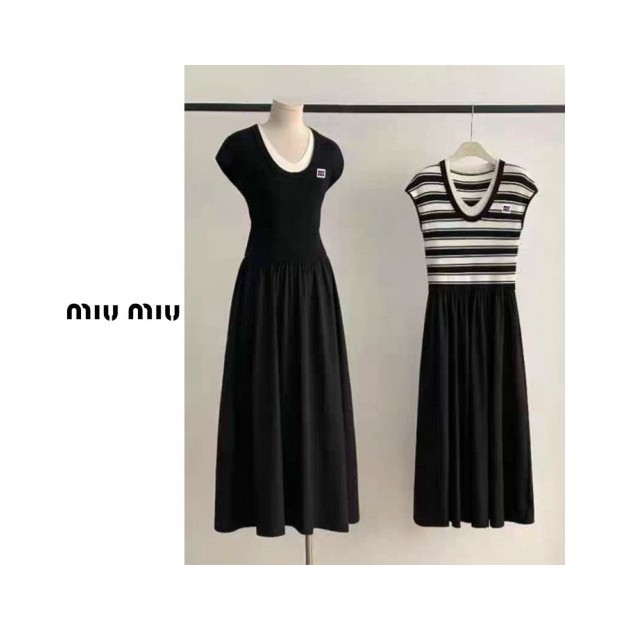 MIUMIU 미우미우 플레인 배색 원피스