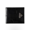 PRADA 프라다 삼각 메탈 로고 플랩 가죽 지갑 2M0513