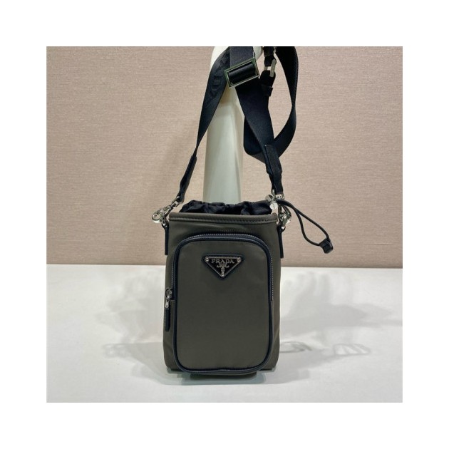 PRADA 프라다 드로스트링 리나일론 스마트폰 케이스 2ZH155