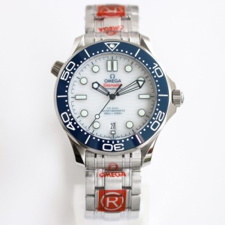 OMEGA 오메가 씨마스터 300M 화이트 세라믹 다이얼 42mm 522.30.42.20.04.001
