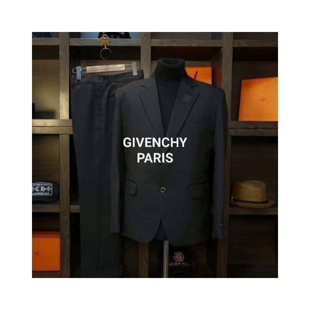 GIVENCHY 지방시 시그니쳐 니어린 슈트 셋트
