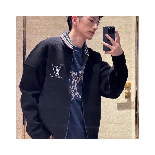 LOUIS VUITTON 루이비통 자수로고 숄 니트 집업