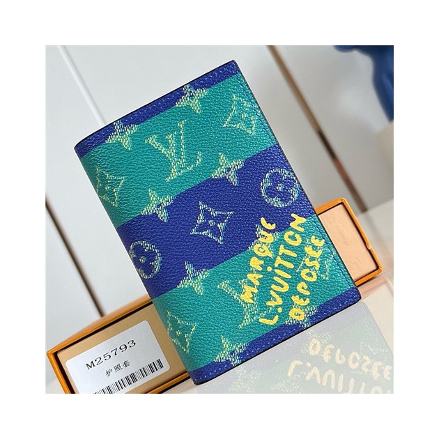 LOUIS VUITTON 루이비통 여권지갑 M25793