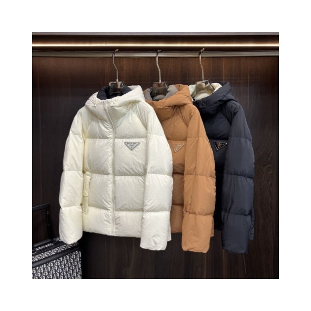 PRADA 프라다 메탈 플레이트 레이어드 다운 패딩