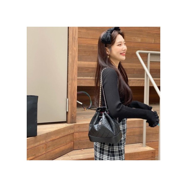 [레드벨벳 조이]Chanel 샤넬 가브리엘 백팩 미디움 블랙
