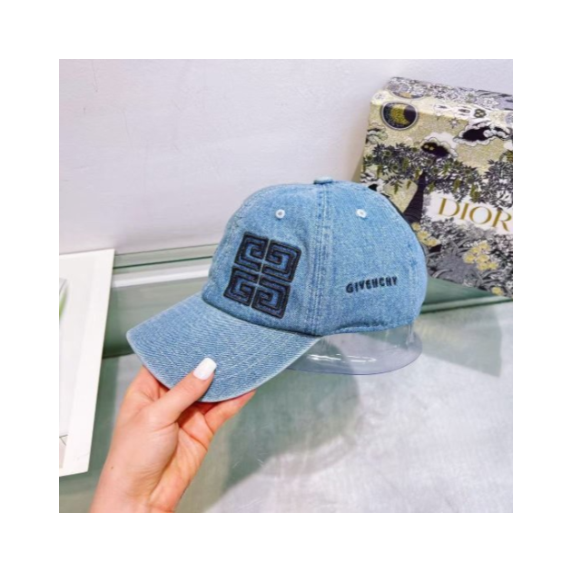 GIVENCHY 지방시 자수로고 데님 볼캡