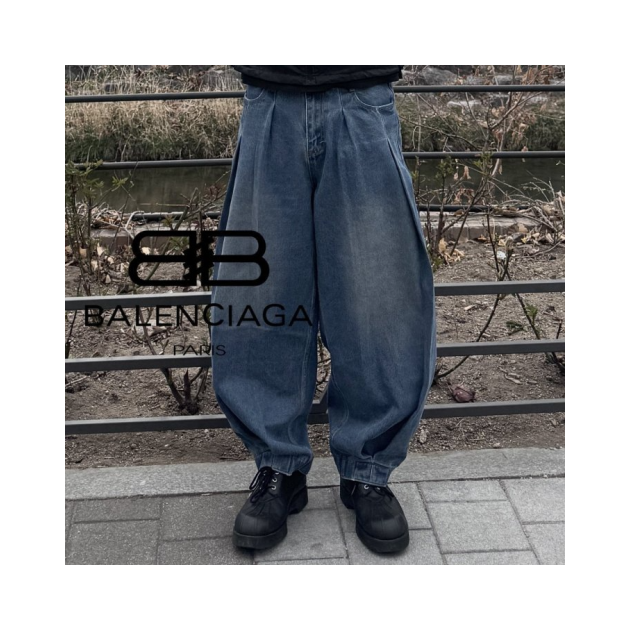 BALENCIAGA 발렌시아가 핀턱 벌룬 팬츠